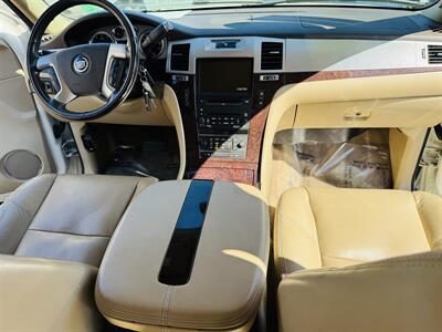 2010 Cadillac Escalade EXT Premium  105k Miles - Photo 14 - San Diego, CA 92115