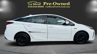 2020 Toyota Prius LE   - Photo 5 - San Diego, CA 92115