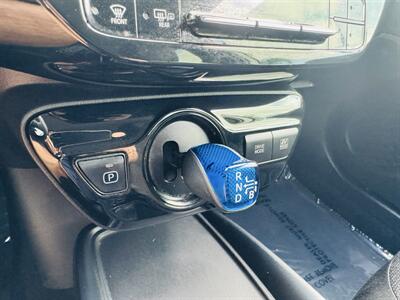2020 Toyota Prius LE   - Photo 10 - San Diego, CA 92115