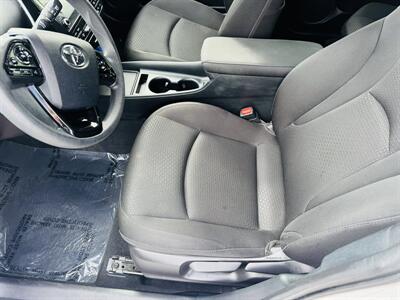 2020 Toyota Prius LE   - Photo 9 - San Diego, CA 92115