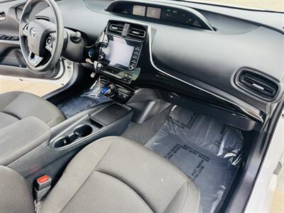 2020 Toyota Prius LE   - Photo 11 - San Diego, CA 92115