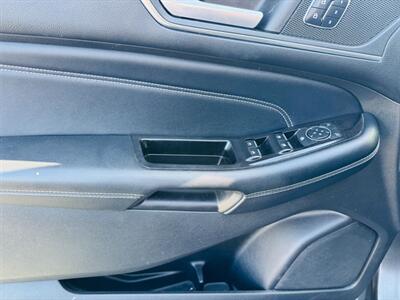 2017 Ford Edge Titanium   - Photo 12 - San Diego, CA 92115