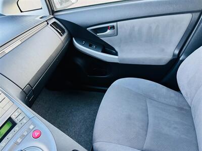 2014 Toyota Prius Two   - Photo 13 - San Diego, CA 92115