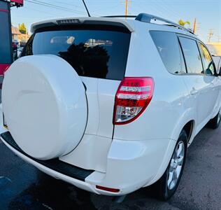 2011 Toyota RAV4 Limited   - Photo 3 - San Diego, CA 92115