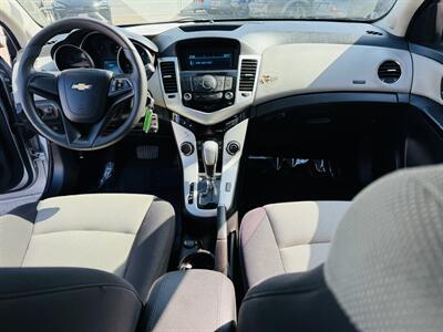 2012 Chevrolet Cruze LS   - Photo 8 - San Diego, CA 92115