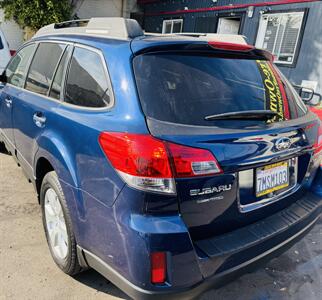 2010 Subaru Outback 2.5i Limited  One Owner - Photo 3 - San Diego, CA 92115