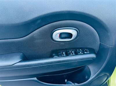 2015 Kia Soul EX Plus   - Photo 7 - San Diego, CA 92115