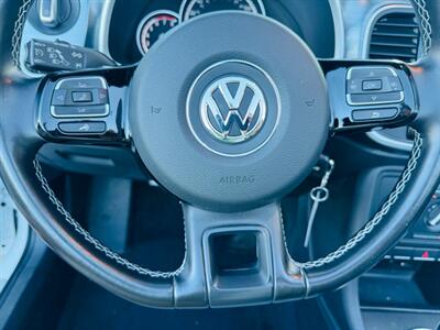2016 Volkswagen Beetle Convertible 1.8T Denim PZEV   - Photo 9 - San Diego, CA 92115