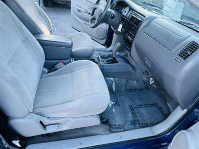 2003 Toyota Tacoma PreRunner V6 - Photo 11 - San Diego, CA 92115