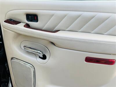 2005 Cadillac Escalade ESV Platinum Edition - Photo 16 - San Diego, CA 92115