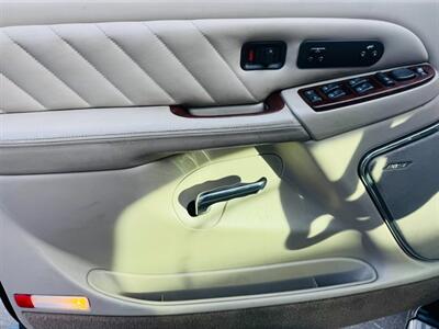 2005 Cadillac Escalade ESV Platinum Edition - Photo 7 - San Diego, CA 92115