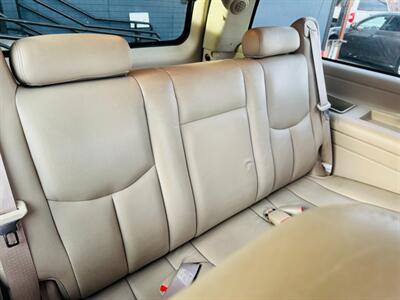 2005 Cadillac Escalade ESV Platinum Edition - Photo 13 - San Diego, CA 92115