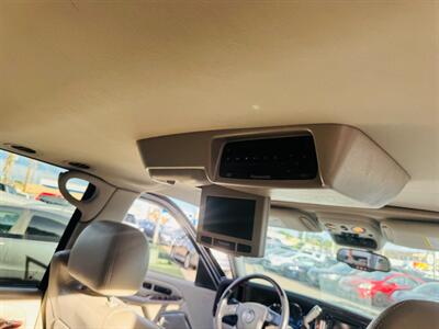 2005 Cadillac Escalade ESV Platinum Edition - Photo 12 - San Diego, CA 92115