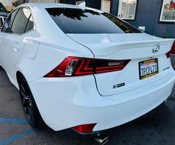 2016 Lexus IS 200t   - Photo 3 - San Diego, CA 92115