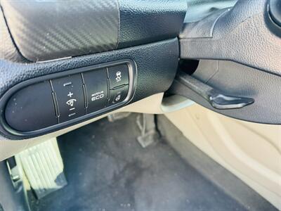 2014 Kia Forte EX   - Photo 9 - San Diego, CA 92115
