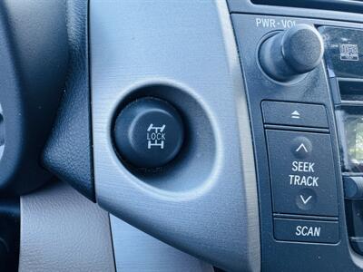 2007 Toyota RAV4 Limited  4X4 V-6 - Photo 19 - San Diego, CA 92115