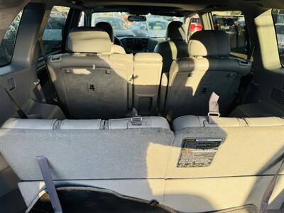 2012 Toyota Highlander SE   - Photo 17 - San Diego, CA 92115