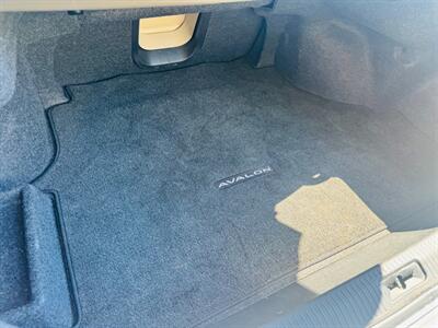 2006 Toyota Avalon XLS  90k Miles - Photo 20 - San Diego, CA 92115