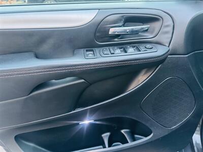 2018 Dodge Grand Caravan GT   - Photo 8 - San Diego, CA 92115