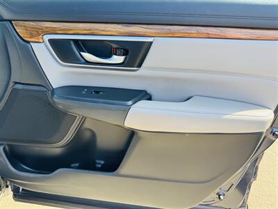 2017 Honda CR-V Touring - Photo 9 - San Diego, CA 92115
