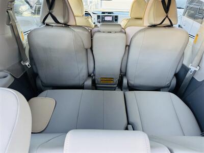 2013 Toyota Sienna XLE 8-Passenger - Photo 17 - San Diego, CA 92115