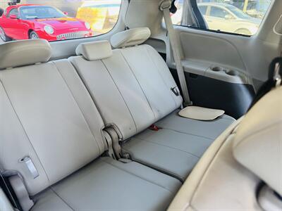 2013 Toyota Sienna XLE 8-Passenger - Photo 16 - San Diego, CA 92115