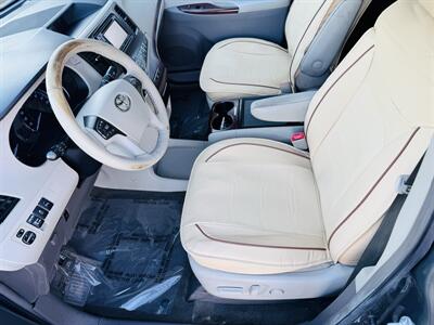 2013 Toyota Sienna XLE 8-Passenger - Photo 9 - San Diego, CA 92115