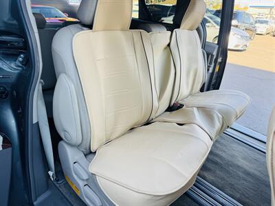 2013 Toyota Sienna XLE 8-Passenger - Photo 13 - San Diego, CA 92115