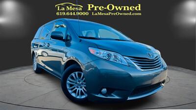 2013 Toyota Sienna XLE 8-Passenger - Photo 3 - San Diego, CA 92115