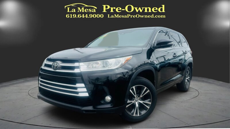 2018 Toyota Highlander LE Plus   - Photo 1 - San Diego, CA 92115