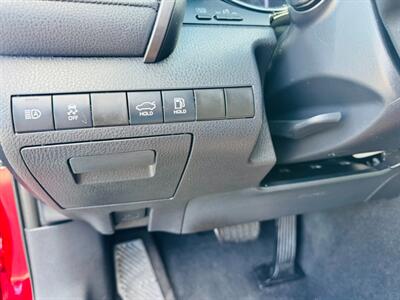 2020 Toyota Camry Hybrid LE   - Photo 11 - San Diego, CA 92115