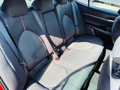 2020 Toyota Camry Hybrid LE   - Photo 15 - San Diego, CA 92115