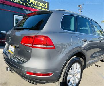 2014 Volkswagen Touareg V6 Sport   - Photo 6 - San Diego, CA 92115