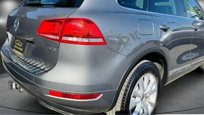 2014 Volkswagen Touareg V6 Sport   - Photo 6 - San Diego, CA 92115