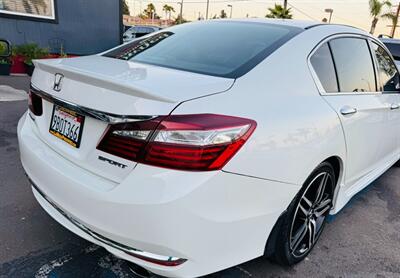 2017 Honda Accord Sport   - Photo 6 - San Diego, CA 92115