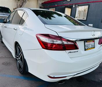 2017 Honda Accord Sport   - Photo 3 - San Diego, CA 92115