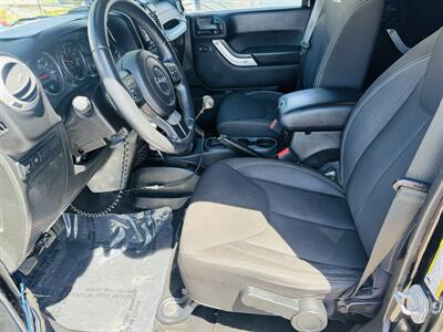 2015 Jeep Wrangler Rubicon   - Photo 8 - San Diego, CA 92115