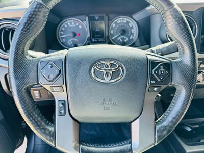 2016 Toyota Tacoma SR5 V6  One Owner - Photo 11 - San Diego, CA 92115