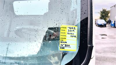 2019 Isuzu NPR - Photo 17 - Seattle, WA 98108