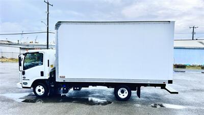 2019 Isuzu NPR - Photo 9 - Seattle, WA 98108