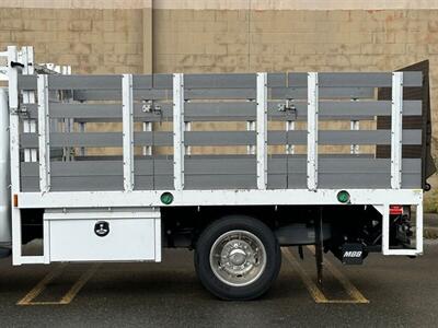 2012 Ford F-550 F-550 -Crew Cab 6.7 Diesel 12’ Flatbed Liftgate ON  12' Flatbed w/ Liftgate - Photo 5 - Seattle, WA 98108