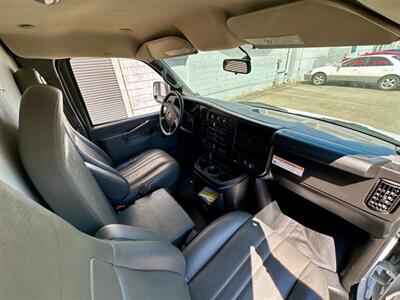 2019 GMC Savana 3500 12' Box - Photo 16 - Seattle, WA 98108