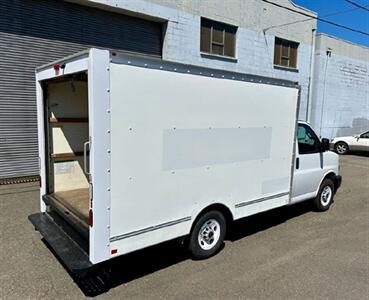 2019 GMC Savana 3500 12' Box - Photo 35 - Seattle, WA 98108