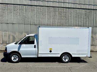 2019 GMC Savana 3500 12' Box - Photo 2 - Seattle, WA 98108