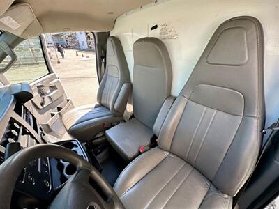 2019 GMC Savana 3500 12' Box - Photo 19 - Seattle, WA 98108