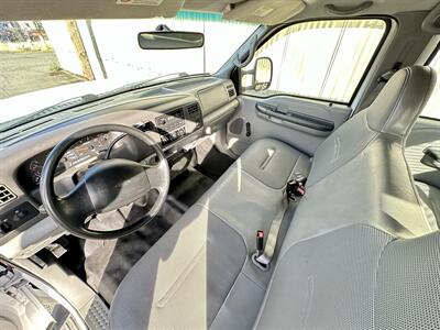 2002 Ford F-250 Super Duty ~ 7.3 Diesel * Low Miles + Liftgate   - Photo 9 - Seattle, WA 98108