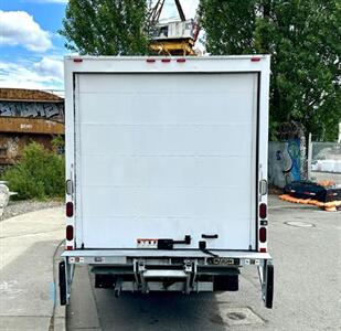 2018 ISUZU NPR 16' Box w/ Liftgate   - Photo 8 - Seattle, WA 98108