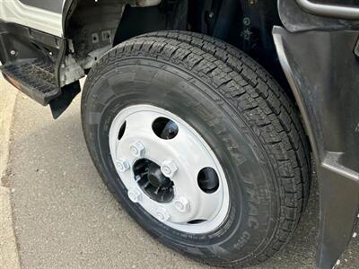 2018 ISUZU NPR 16' Box w/ Liftgate   - Photo 29 - Seattle, WA 98108
