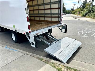 2018 ISUZU NPR 16' Box w/ Liftgate   - Photo 31 - Seattle, WA 98108