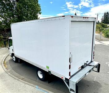 2018 ISUZU NPR 16' Box w/ Liftgate   - Photo 9 - Seattle, WA 98108